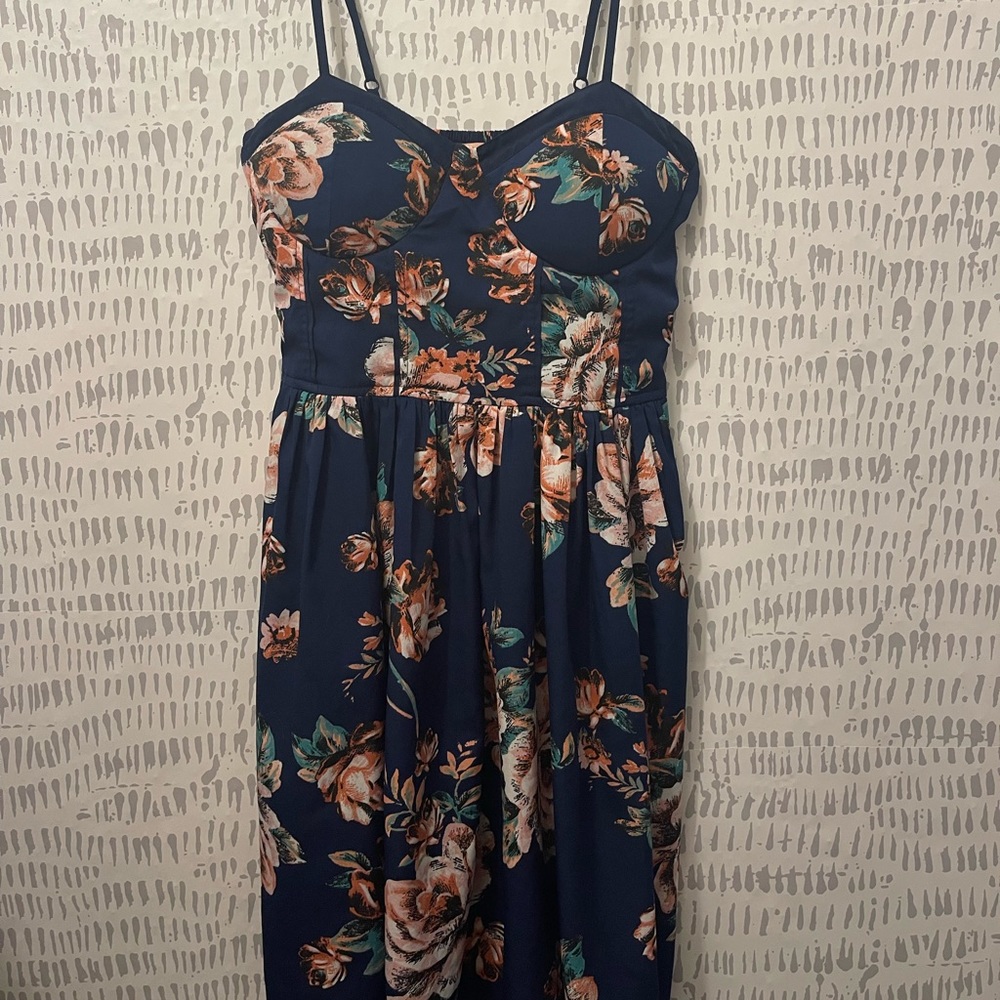 Short dress